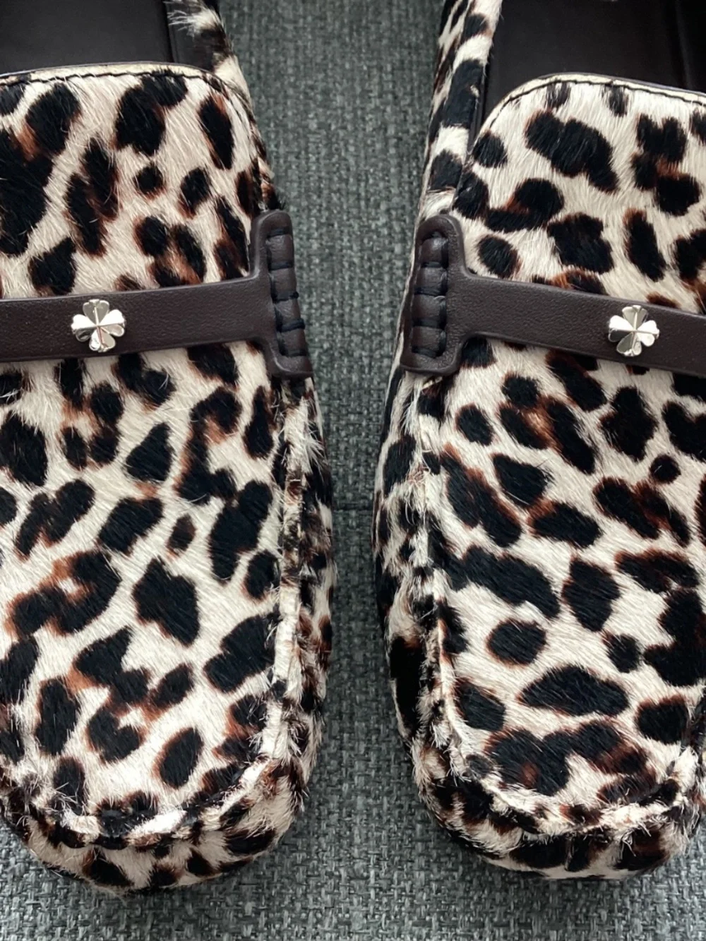 kate spade new york Women's Flower Stud Round Toe Moccasin Loafers, size 6.5